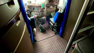 Дальнобой США/  Солнцезащитные москитные сетки / Шикарные ковры в салоне грузовика Volvo VNL780