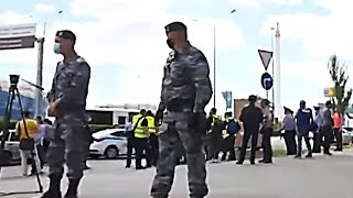 Казахский правозащитник: Президент Токаев - это говорящая голова Назарбаева