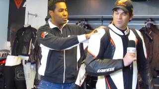 Por Aí com J. Cachorrão - Tema: Macacão - AGV Dainese
