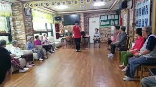 빨간구두아가씨 주간보호센터 장기요양우수기관 연천 무지개정원복지센터 신체인지활동