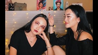 BLINDFOLDED MAKEUP CHALLENGE ! / Макияж с закрытыми глазами!