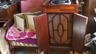 Comparing an Expert Senior Gramophone & a  99p  Chromogram Cabinet Gramophone