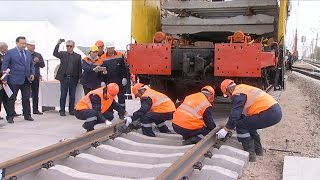 Алматы - Шу аралығында отандық тұңғыш рельстер төселді (07.04.16)
