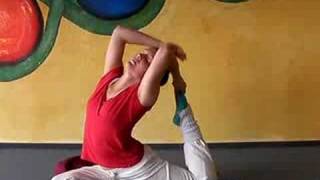 Die Taube - Kapotasana fortgeschrittene Yoga Übung