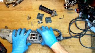 Bosch GWS 26-230 JB disassemble field problem carbon brushes
