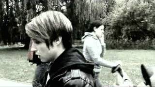 Skowyt  - Ona jest Nazi