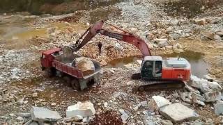 Урал Ресурс. Работа техники в мраморном карьере