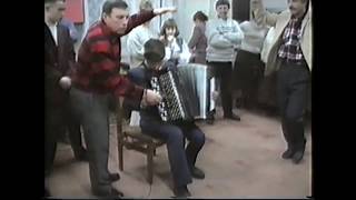Игра на баяне. Цыганочка с выходом 1995 год.