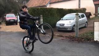 TUTO#1: Comment faire une roue arrière/Weeling ?!