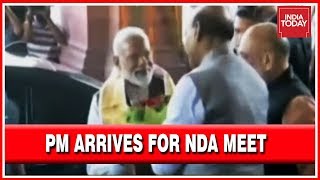 PM Modi Arrives At Parliament For The NDA Meet | LIVE