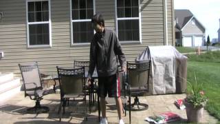 This is what happens when you Insult a Guy Wearing Glasses