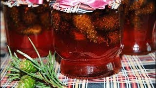 Варенье из сосновых шишек./Pine cones jam.