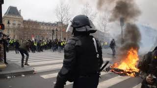 Acte 12 Gilets Jaunes - Affrontements entre CRS et "casseurs" - Paris 02.02.2019