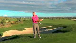 Golf chipping fault fixer