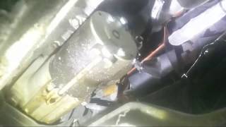 Detectar Fugas De Aceite en el Motor,manchas de aceite,humo blanco al frente del auto