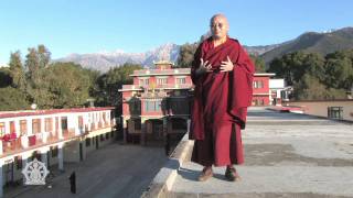 Introducing the old monastery at Palpung Sherabling