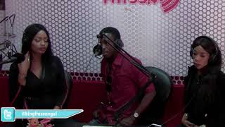 Vidéo : Regardez la danse de Sidy Diop avec mbathio et Fatou Waré sur Kingfm