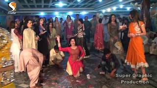 BEAUTIFULL SHEMALE DANCE IN PRIVATE MUJRA PARTIE 2017