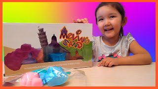 Кинетический песок цветной с формочками распаковка играем Unpacking Kinetic color sand