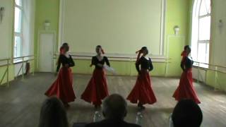 Экзамен по народно-сценическому танцу. "Четыре девушки", русский народный танец. Группа 4Т