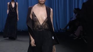 情趣內衣秀，美女模特性感，身材一覽無餘，跟這衣服很搭