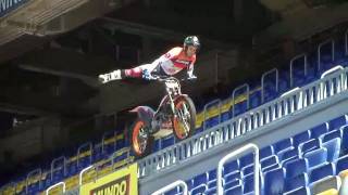 Repsol: The most spectacular training for Toni Bou at the Camp Nou