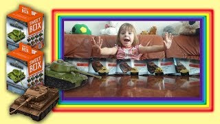 Ева Распаковывает свит бокс Танки sweet box World of Tanks WoT
