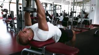 Igor Vlačuha - Majstrovský tréning v MÓLO GYM - Posilňovanie chrbtu a ramien
