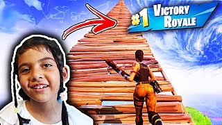 MY 5 YEAR OLD SISTER BUILDS SKY BASE IN FORTNITE AND GETS VICTORY ROYALE!! STAIRWAY TO HEAVEN WIN!!