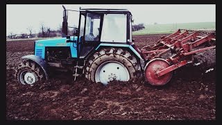 Буксируем трактор МТЗ-1221 ЗАСТРЯЛ В БОЛОТЕ | Wyciąganie traktory w błocie MTZ-1221