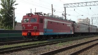 ЭП1-351 с поездом №128 Адлер — Красноярск