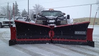 BEST SNOW PLOWING VIDEO! AERIAL VIEW Hiniker V & VF-plow plowing windrows, scoop straight & more!