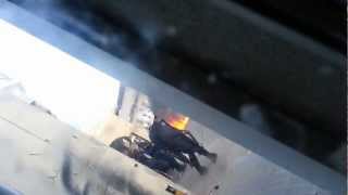 السنابس الفيديو الأقوى دحر وسحق المرتزقة من أعلى المنازل 15 3 2013 BAHRAIN