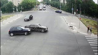 ДТП в Серпухове. Резко повернул не со своей полосы... 24 июня 2018г.