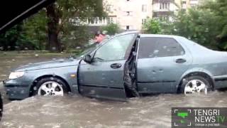 Улицы Алматы затопило после проливного дождя