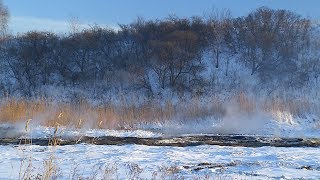 На берегу Курочкино появились провалы в земле