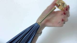 How to properly close your Pasotti umbrella