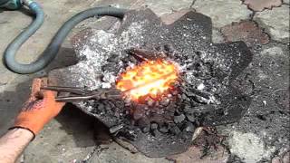 Ковка ножа из клапана.Закалка своими руками в домашних условиях