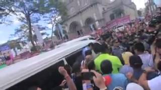 Duterte pinagkaguluhan sa Comelec Manila
