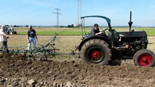 Historisches Pflügen Jeinsen 2011 (Lanz Bulldog, Hanomag, Unimog, Fordson, ...)