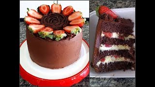 BOLO TENTAÇÃO DE CHOCOLATE COM MORANGO  | BOLOS DE VITRINE