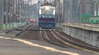 ЧС2к-742 с пассажирским поездом