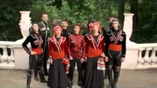 Georgians sing Ukrainian Anthem