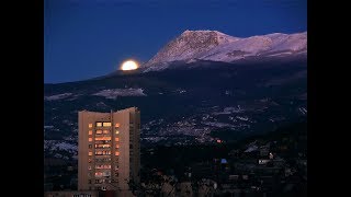 АЛУШТА НОЧНАЯ ЖИЗНЬ.КРЫМ 2017.РЕКОМЕНДУЮ ПОСМОТРЕТЬ КАК ГУЛЯЕТ АЛУШТА НОЧЬЮ