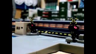 Nゲージ　ユニトラック自動踏切（旧製品）　EF66&EF81