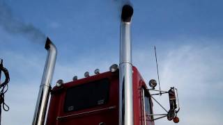 Peterbilt 379 Cat 3406c 425 with 8inch straight pipes