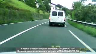 Попался пересек сплошную а там ДПС ( cruzar la línea continua violación) policia