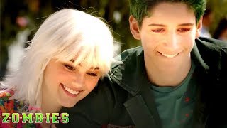 Deleted Scene: Zoey Plays with a Puppy! ? ? | ZOMBIES | Disney Channel