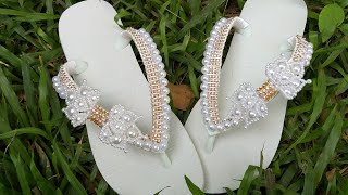 LINDO CHINELO COM PÉROLAS E MANTA DE STRASS PARA FINAL DE ANO - Adalto Lopes
