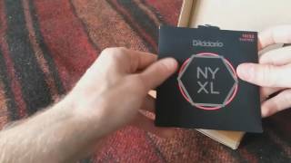 Анбоксинг бандероли от Струнки.ру (струны D'Addario, медиаторы Dunlop)